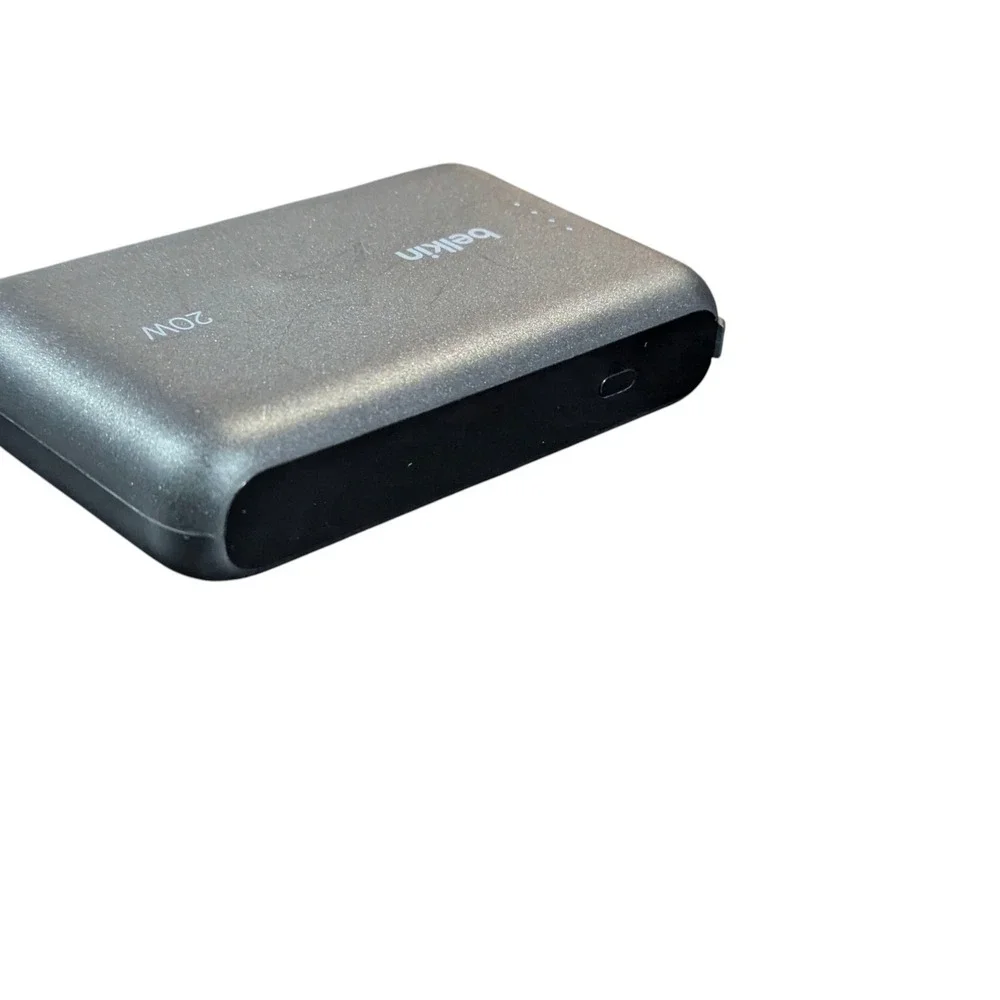 Aa2U Belkin BoostCharge‎ Power Bank 10K Wth Integrated USB-C Cable BPB021 Black